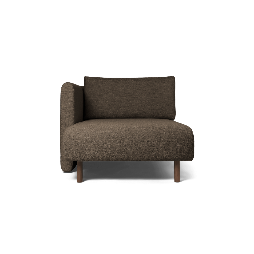 fermLIVING_SS24_DaseSofaChaiseLoungeModuleLeft_SoftBoucleDarkBrown wooden leg #module_dase-chaise-longue-left