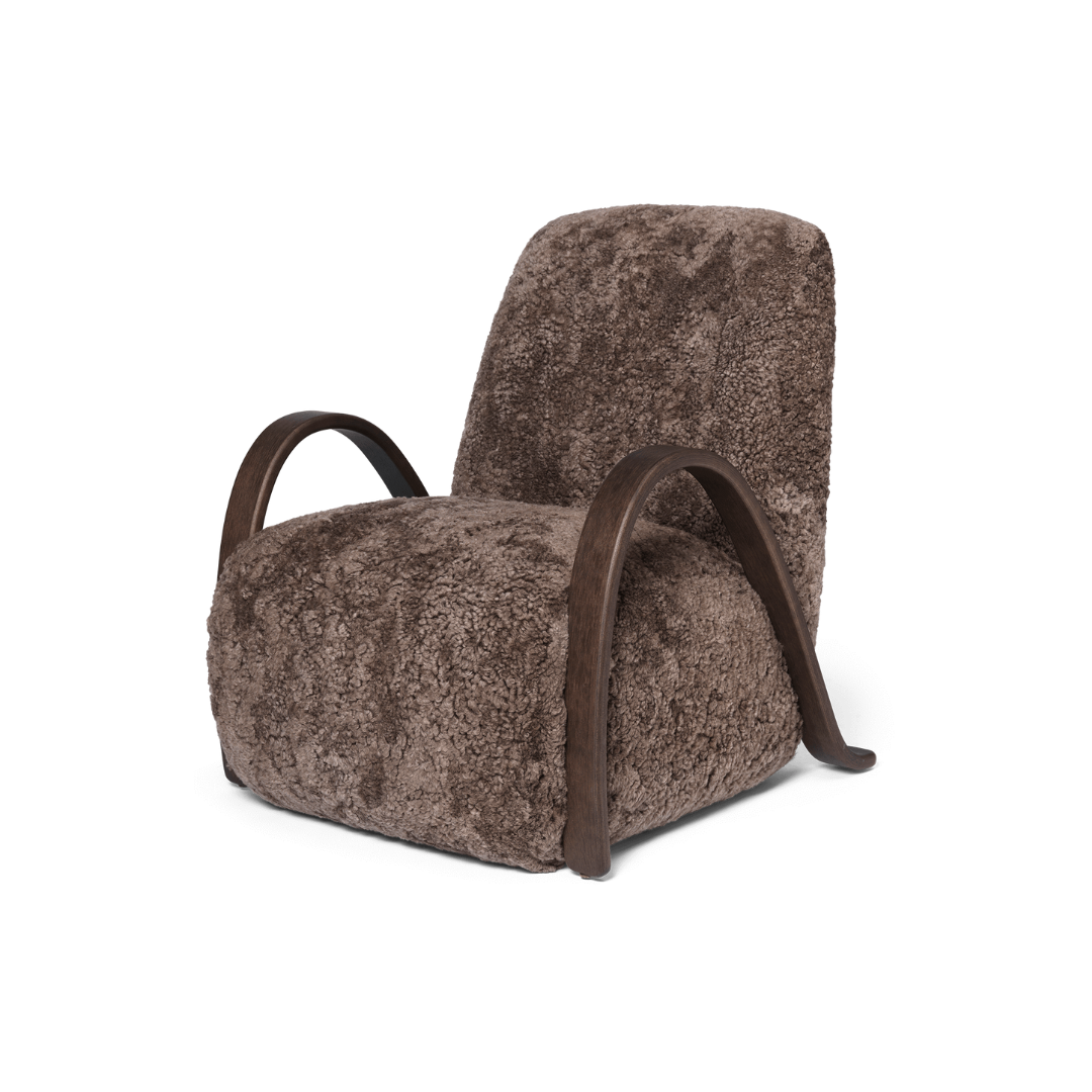 Buur Lounge Chair side view #colour_sheepskin-sahara